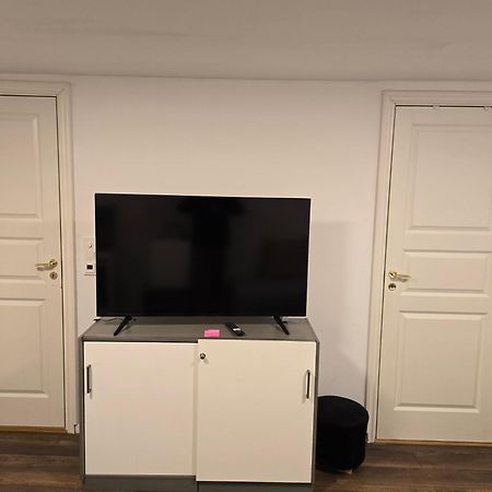 Beautiful 2 Rooms Apartment In Klofta,Near Oslo Airport& Oslo Dış mekan fotoğraf